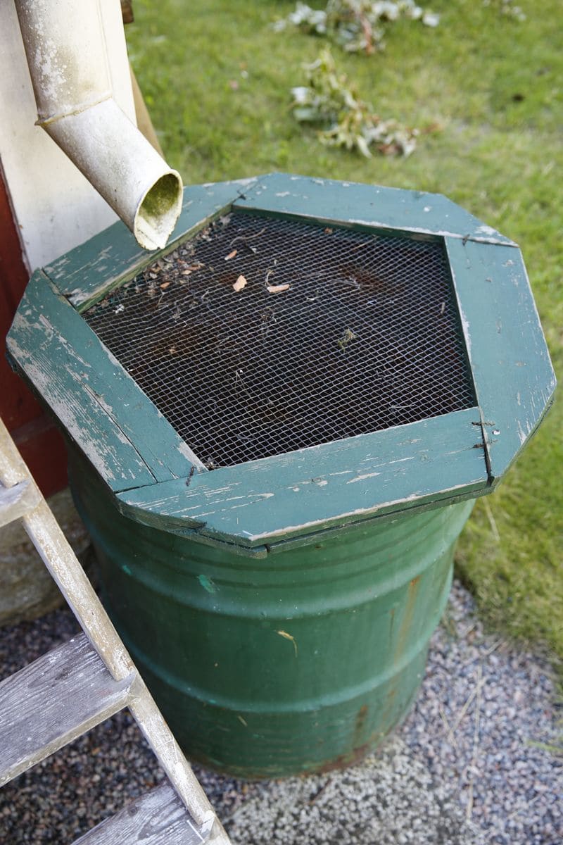 Mesh Top Rain Barrel