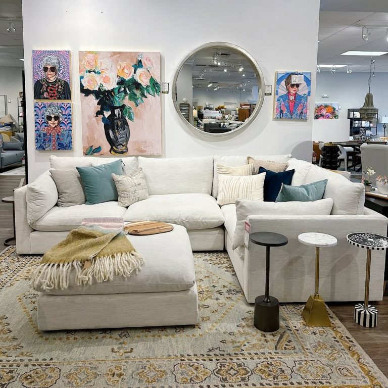 17 Cozy Living Room Ideas to Warm Up Your Home This Season