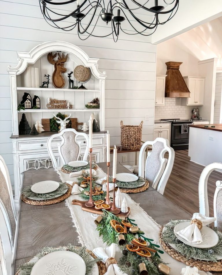 23 Stunning Summer Tablescapes to Elevate Your Outdoor Gatherings