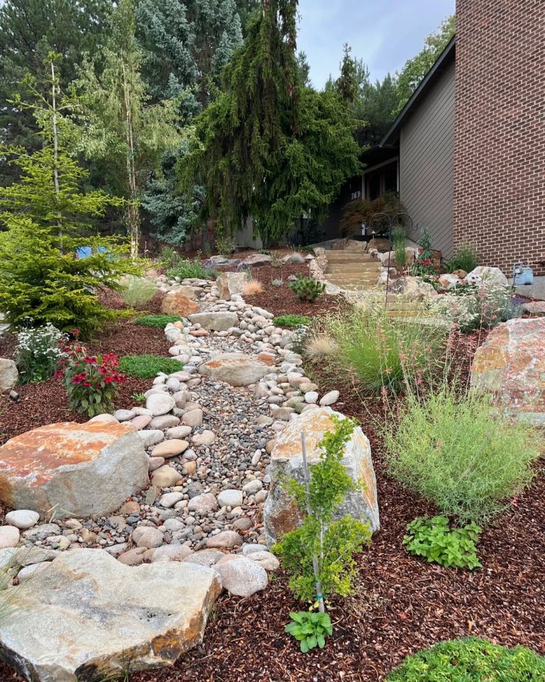 23+ River Rock Landscaping Ideas to Inspire Your Outdoor Makeover