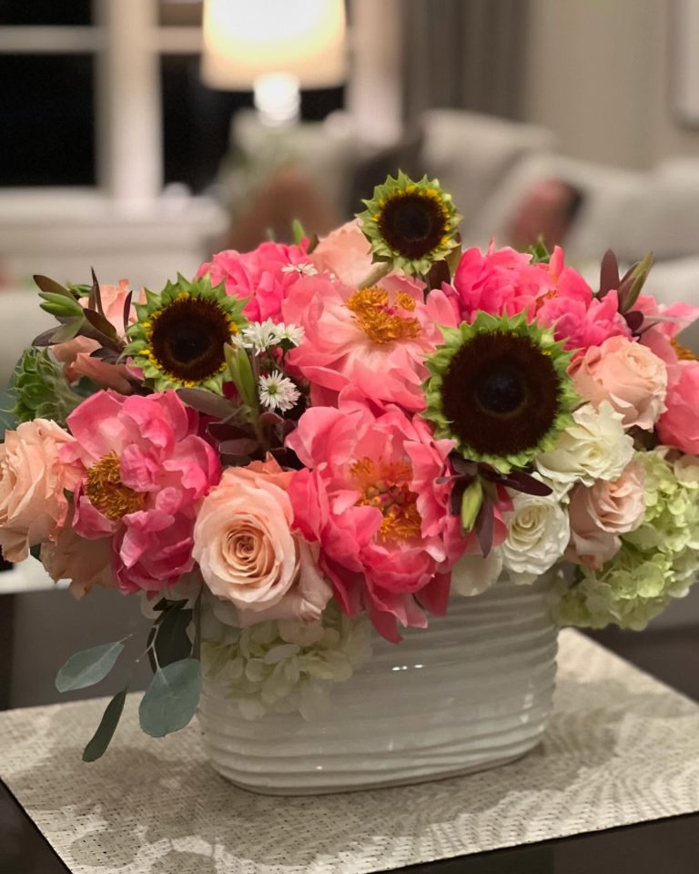 25 Summer Decorations for Home to Brighten Up Your Space